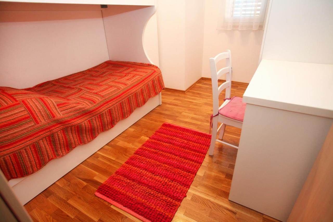 Apartments Nakir Slatine Cameră foto