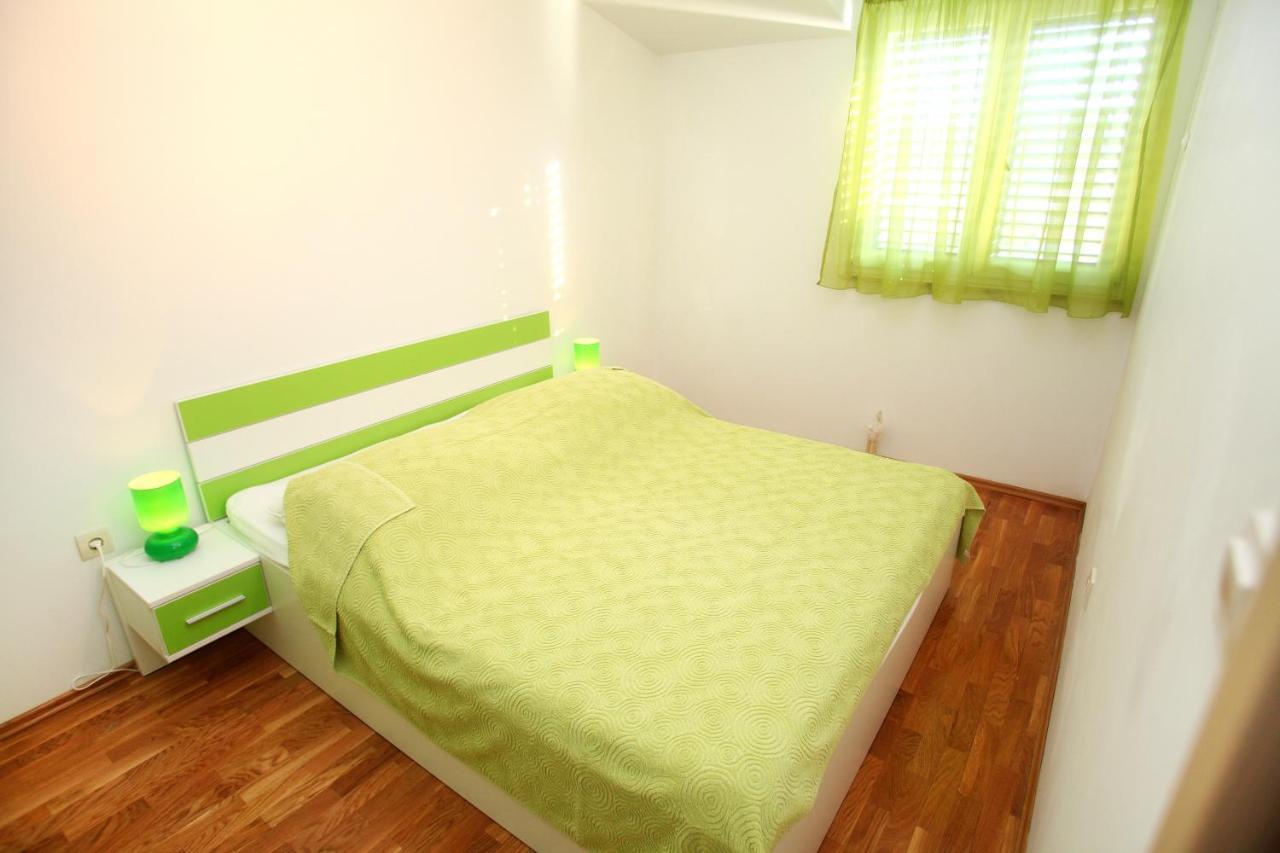 Apartments Nakir Slatine Cameră foto