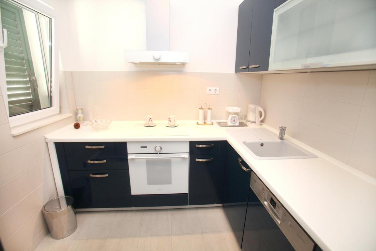 Apartments Nakir Slatine Cameră foto