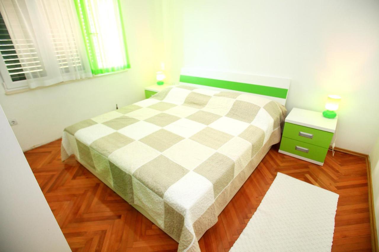 Apartments Nakir Slatine Cameră foto