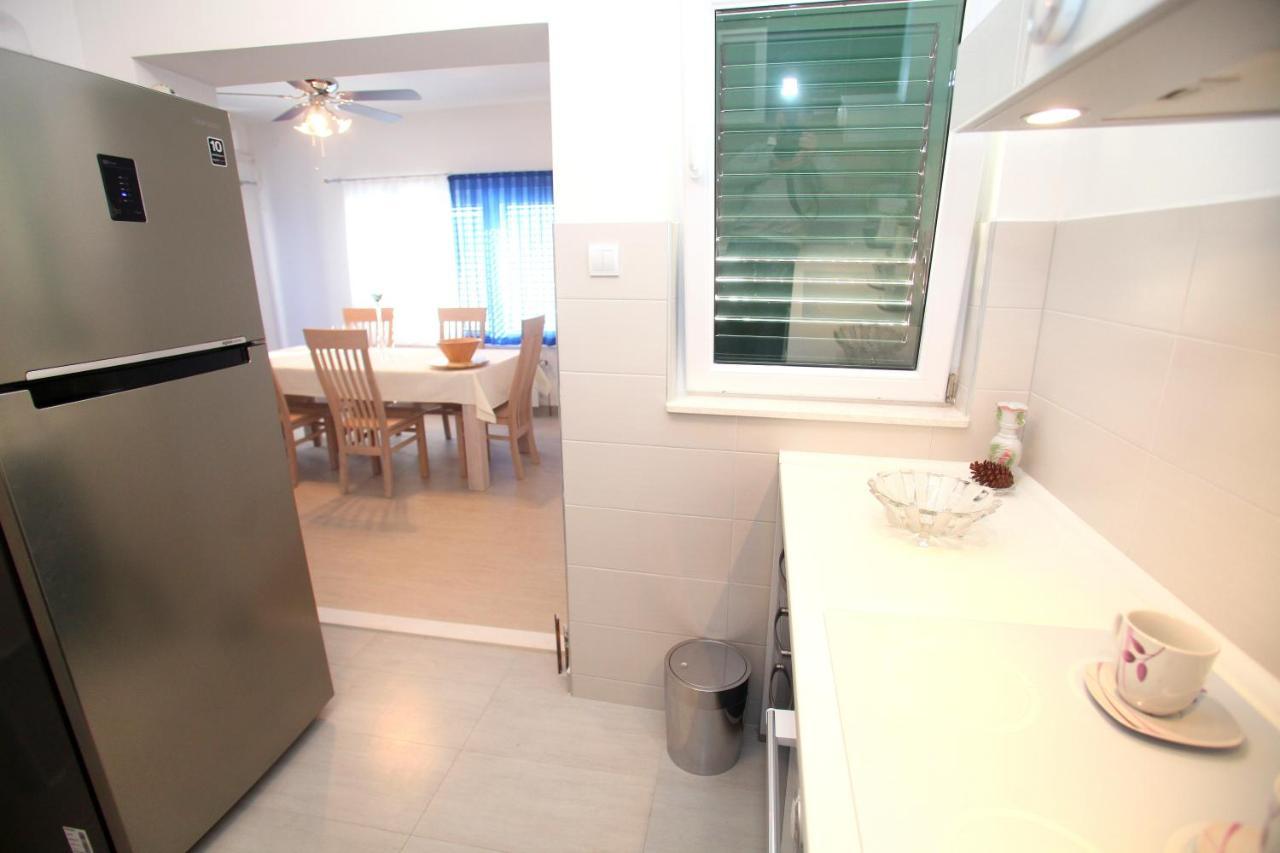 Apartments Nakir Slatine Cameră foto